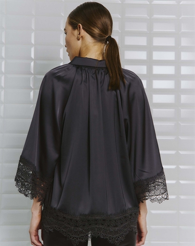Withblack - Dagmar WBL Sateen Lace Skjorte - Dark Grey
